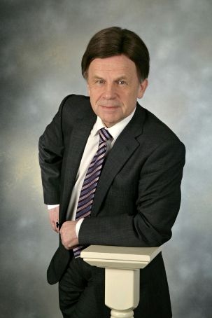 Ministeri Mauri Pekkarinen